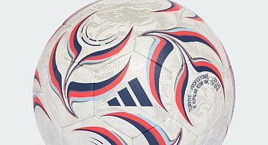 Edirne Kırmızısı Futbol Topunda