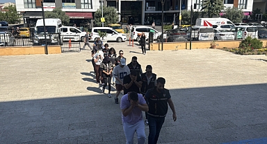 Fuhuş İddiasıyla 6 Gözaltı