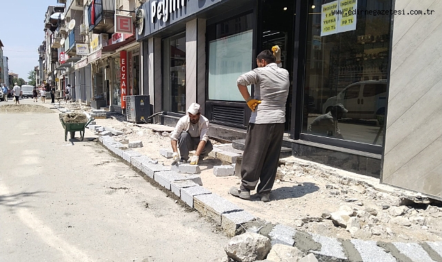 Kaleiçi'nde Kaldırımlara Modern Dokunuş