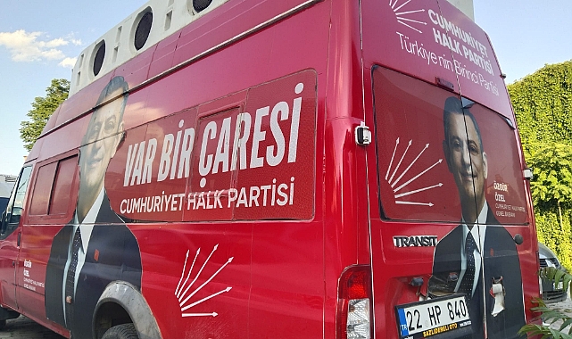 Kendisi gitti, resimleri kaldı yadigar