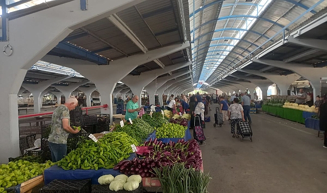 Pazarda Çoban Salatası Hesabı Cep Yakıyor