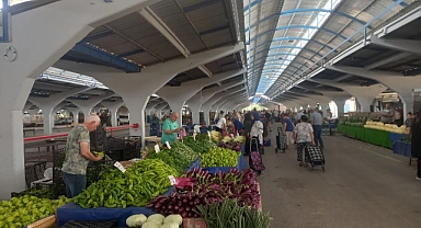 Pazarda Çoban Salatası Hesabı Cep Yakıyor