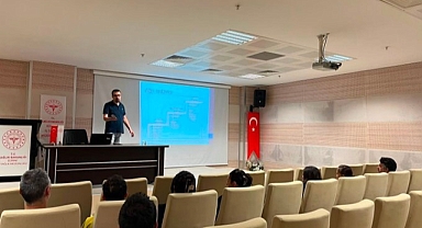 Sağlık Çalışanlarına Ağrı Yönetimi Eğitimi