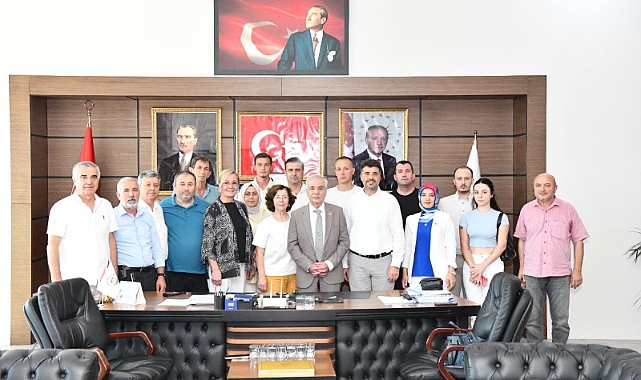 AK Parti'den Özcan'a ziyaret