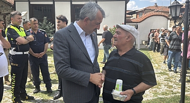 Cuma Namazı Sonrası Gönül Sofrası