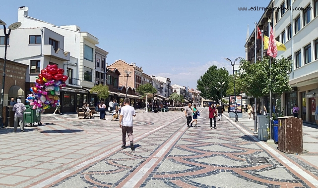 Edirne’de 293 çift 16 yıllık evliliğini bitirdi