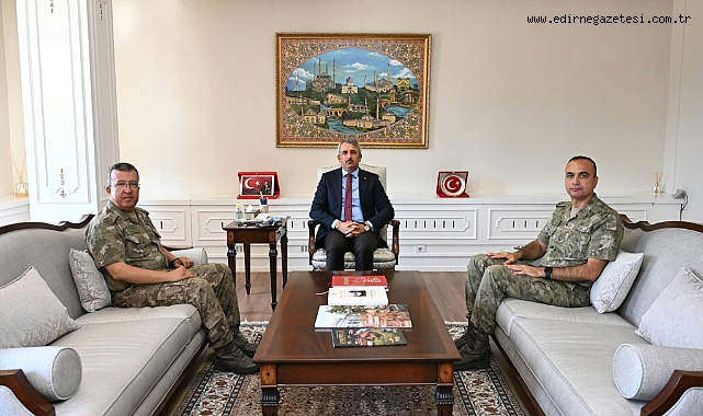Edirne’de Garnizon Komutanları Vali Sezer’e Veda Etti