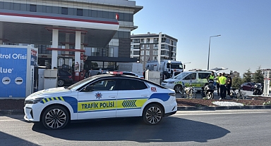 Edirne'de motosiklet ile tırın çarpıştığı kaza kamerada