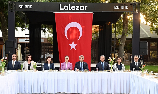 Edirne Valiliğince komutanlara veda yemeği düzenlendi.