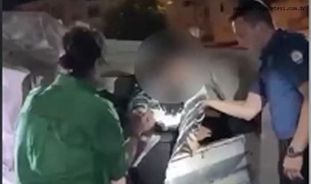 kamyonet kasasında 19 düzensiz göçmen yakalandı