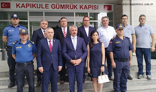 Kapıkule'de 3,7 milyon yolcu, 1 milyon araç geçti