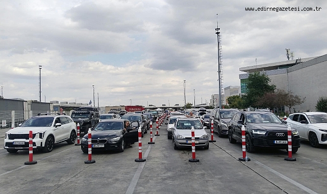 Kapıkule’de Yoğunluk