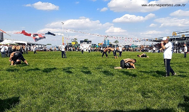 KEL ALİÇO VE İBRAHİM GİRGİN’İ ANMA GÜREŞLERİNDE BÜYÜK HEYECAN