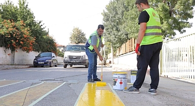 Okullar İçin Yol Çizgileri Yenileniyor