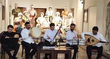 Ziyaretçilere müzik terapi konseri