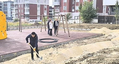 Cumhuriyet Mahallesi’nde Park Çalışması Sürüyor
