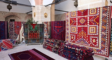 Edirne’nin Rengi Halılara Yansıdı