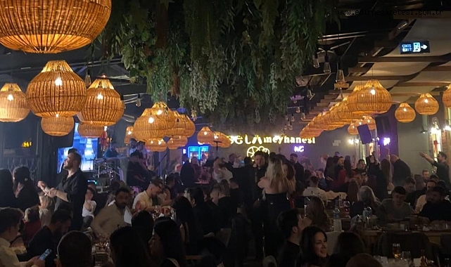 GÖRKEMLİ SEZON AÇILIŞI GALA GECESİYLE OLDU