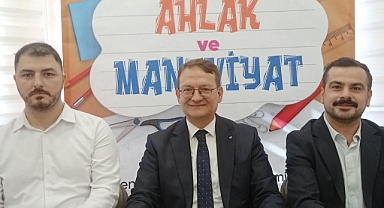 İriş: “İlk ders ahlak olmalı”
