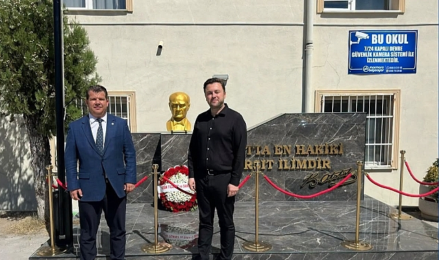 Keşan'daki liseye Atatürk büstü kazandırıldı