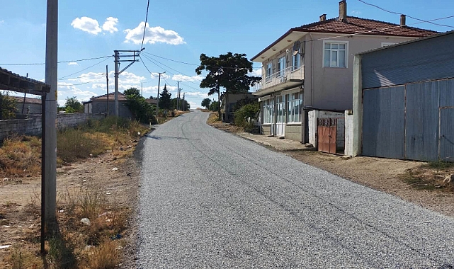 KUZUCU KÖYÜNDE YOLLAR YENİLENDİ