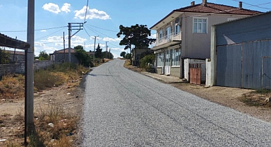 KUZUCU KÖYÜNDE YOLLAR YENİLENDİ