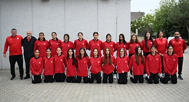 MİLLİ GÜREŞÇİLER BALKAN YOLCUSU