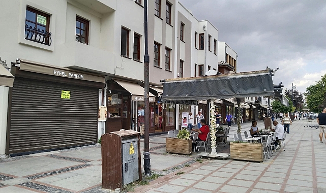 Yüksek Kiralar Saraçları Değiştiriyor