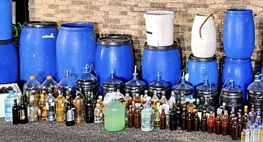 1 ton 120 litre sahte içki ele geçirildi