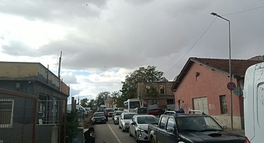 BALKAN PAZARI ÇEVRESİNDE TRAFİK YOĞUNLUĞU