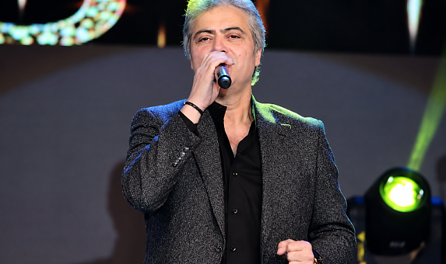 CUMHURİYET COŞKUSU CENGİZ KURTOĞLU İLE YAŞANACAK