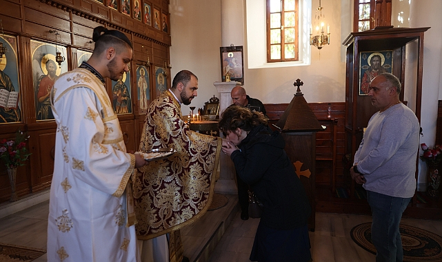 Edirne'deki Ortodoks kilisesinde ayin düzenlendi