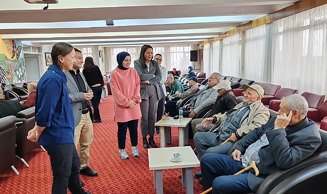 HUZUREVİ SAKİNLERİNE DİŞ TARAMASI