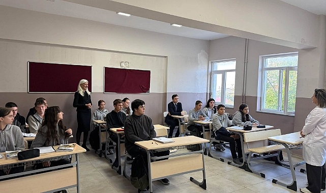 Kaymakam Güzel'den okul ziyareti