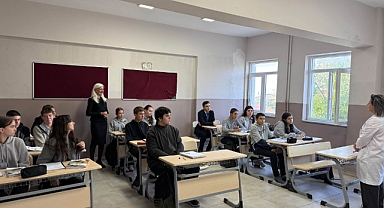 Kaymakam Güzel'den okul ziyareti