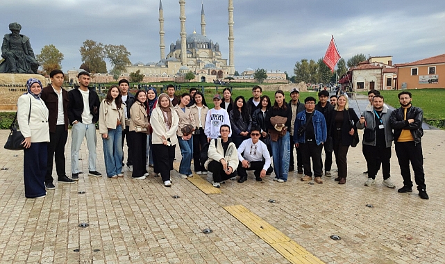 Kırklareli Üniversitesi öğrencileri Edirne'yi gezdi