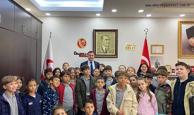 Minik Öğrencilerden Lalapaşa Belediyesi’ne Ziyaret