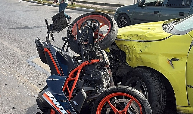 TAKSİ İLE MOTOSİKLET ÇARPIŞTI: 2 YARALI