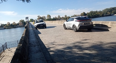 TARİHİ KÖPRÜLERDE ÇİFT YÖNLÜ ULAŞIM YENİDEN BAŞLADI