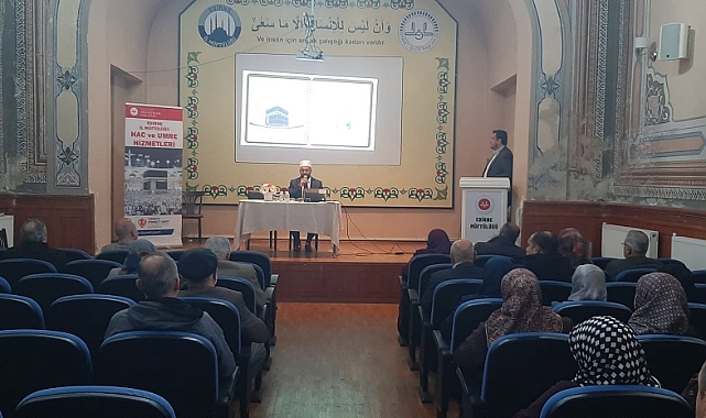 UMRE YOLCULARI BİLGİLENDİRİLDİ