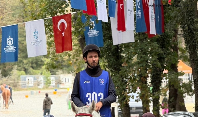 VETERİNER HEKİMDEN ATLI DAYANIKLILIK YARIŞMASINDA ÜÇÜNCÜLÜK