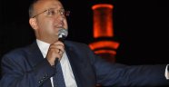 Akdoğan demokrasi nöbetinde