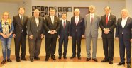 Büyükelçiler ile iş dünyası buluştu