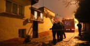 Çatı yangını korkuttu