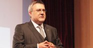“Diplomat büyükelçi nasıl olunur” söyleşisi