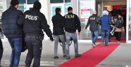 FETÖ’cü iddiasıyla 18 asker adliyede