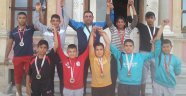 Güreşçilerimiz başarıya doymuyor