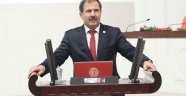 “İftiraları üzüntüyle takip ediyorum”
