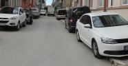 Kaldırımlar işgal altında
