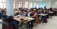 Kapısına kilit vurulmayan kütüphane